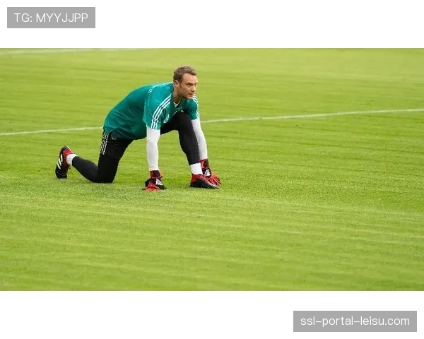 即将退役的诺伊尔接受专访,回顾其职业生涯的巅峰与低谷